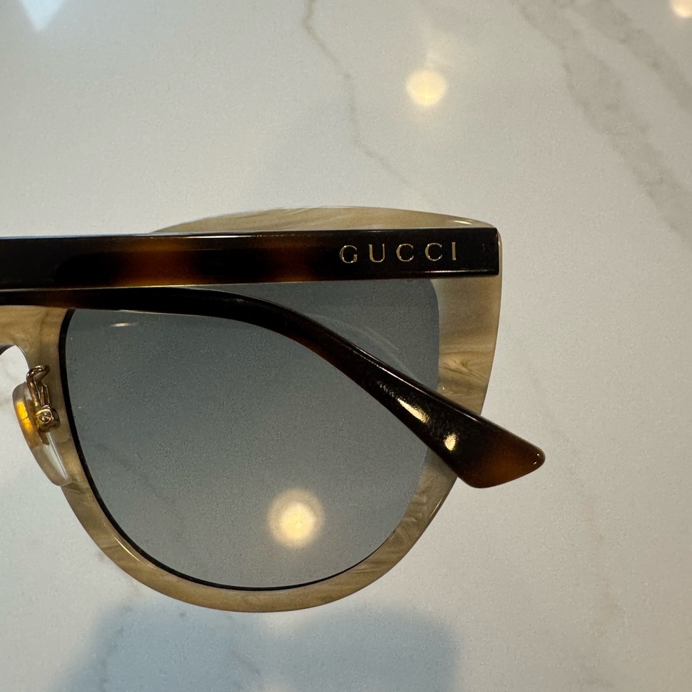 Gucci Round Cat Eye Sunglasses, Black, Pearl and Tortoise Shell - Picture 4 of 10